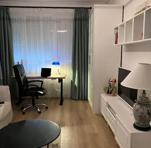 Aristocratic With A Parking Spot Apartment *