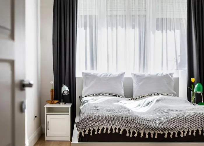 Aristocratic With A Parking Spot Apartment