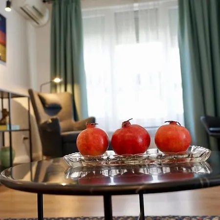 Aristocratic With A Parking Spot ソフィア