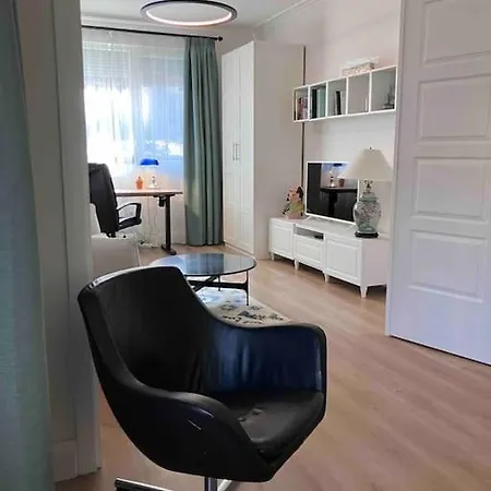 Aristocratic With A Parking Spot ソフィア