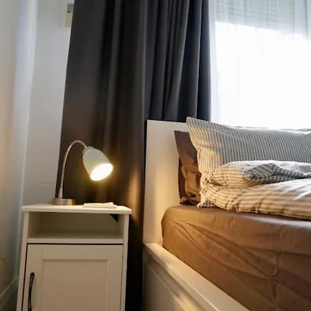 Aristocratic With A Parking Spot アパート ソフィア