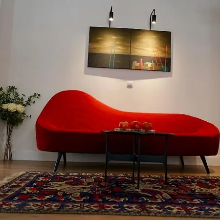 アパート Aristocratic With A Parking Spot *