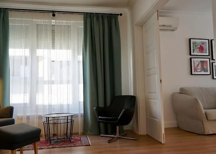 Aristocratic With A Parking Spot דירה סופיה