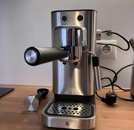 Aristocratic With A Parking Spot * סופיה