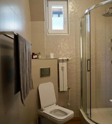 Aristocratic With A Parking Spot סופיה