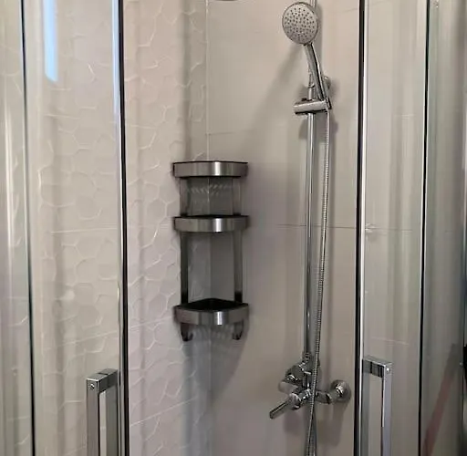 Aristocratic With A Parking Spot דירה *