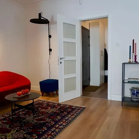 Aristocratic With A Parking Spot *