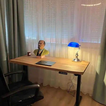 Apartment Aristocratic With A Parking Spot *